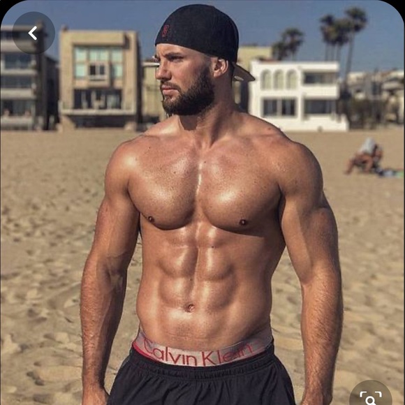 Meet your Posher, Laura - Picture 1 of 1